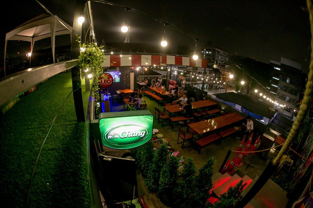 Samsen 8 Hostel Bangkok Exterior photo